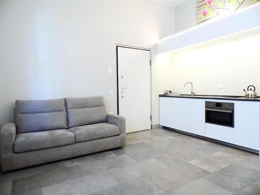 Isola Apartment Pastrengo Milano Exteriör bild