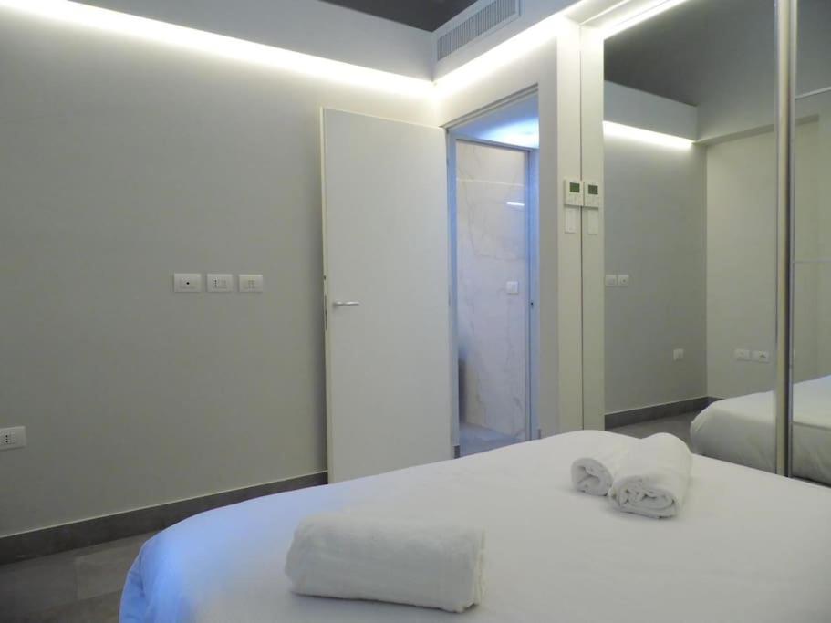 Isola Apartment Pastrengo Milano Exteriör bild