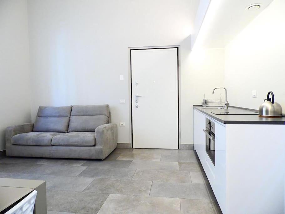 Isola Apartment Pastrengo Milano Exteriör bild
